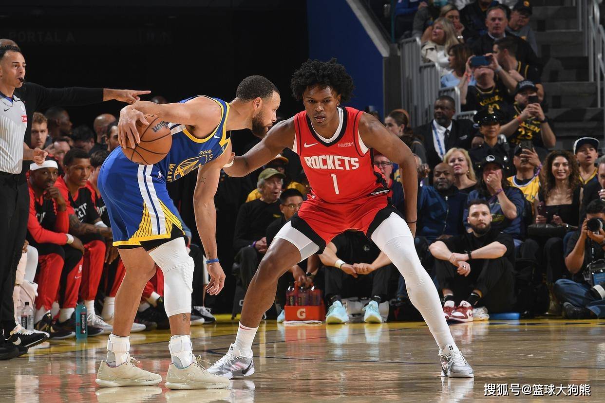 名记喊话梦之队:3年之后该让火箭队阿门加入!防守已是王牌技能