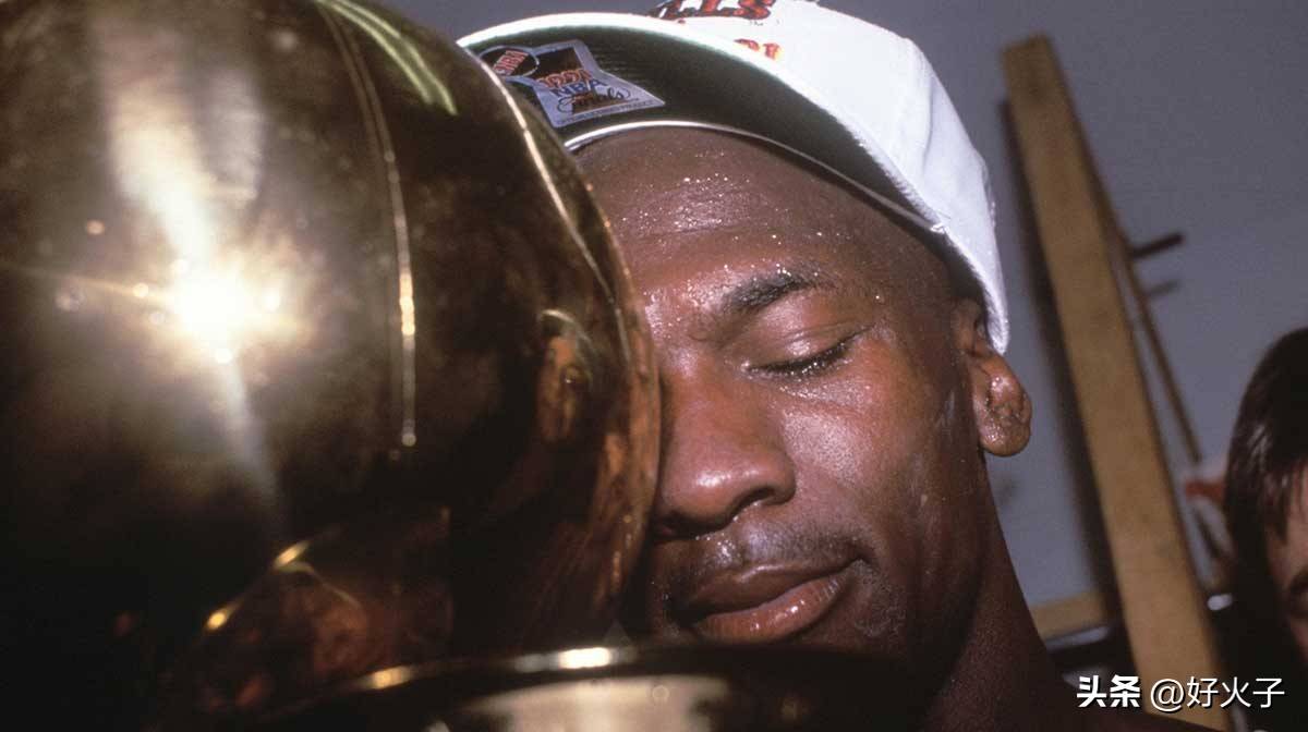 湖人队魔术师承认大学击败拉里·伯德后，自己犯了一个“错误”