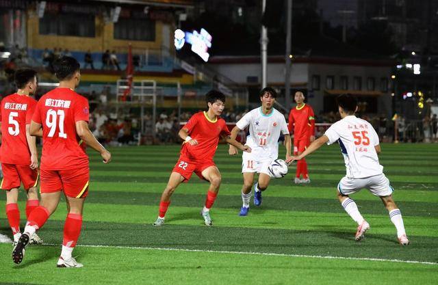 贵州村超“红石榴杯”全国乡村足球邀请赛开赛