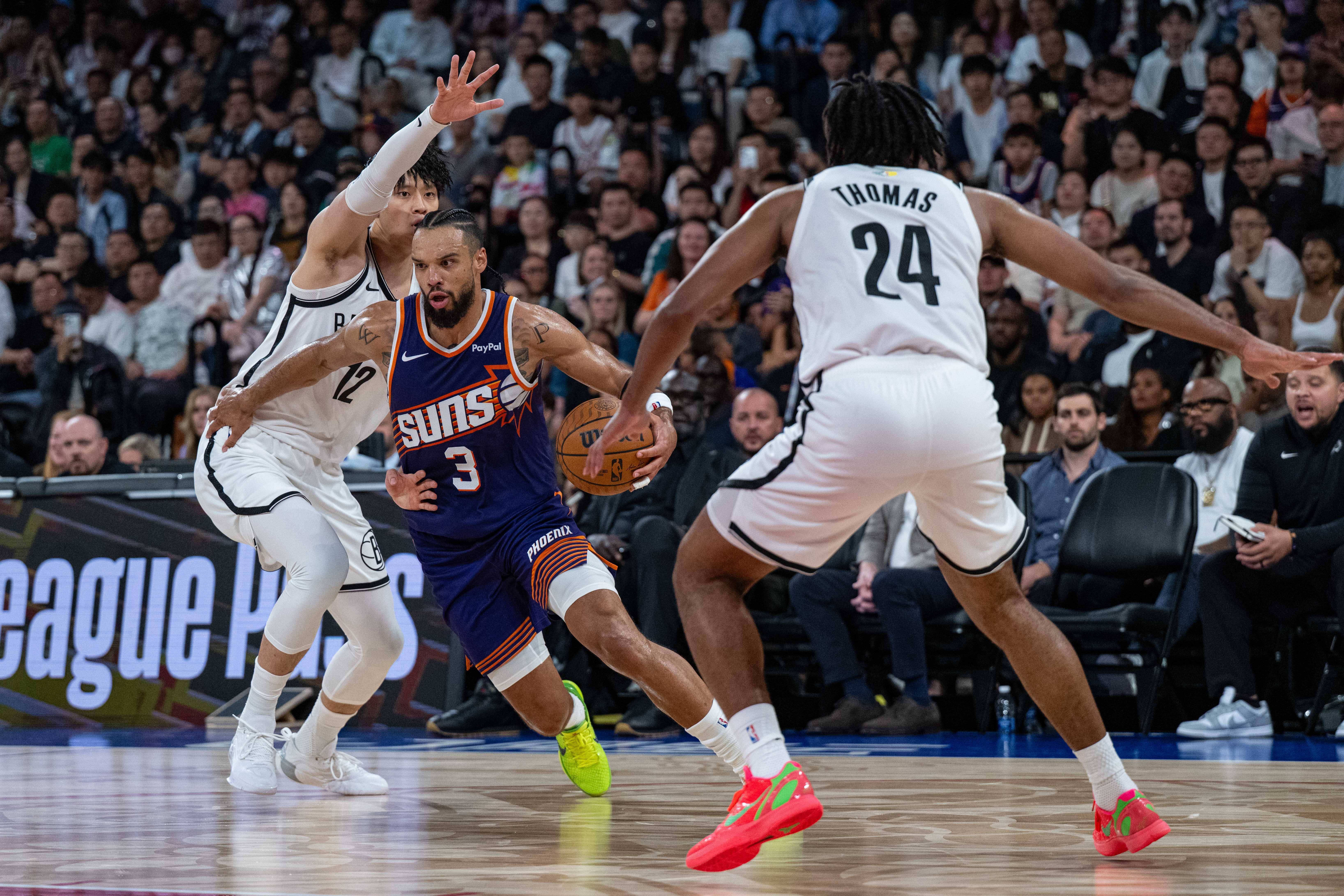 （体育）篮球——NBA季前赛：太阳胜篮网