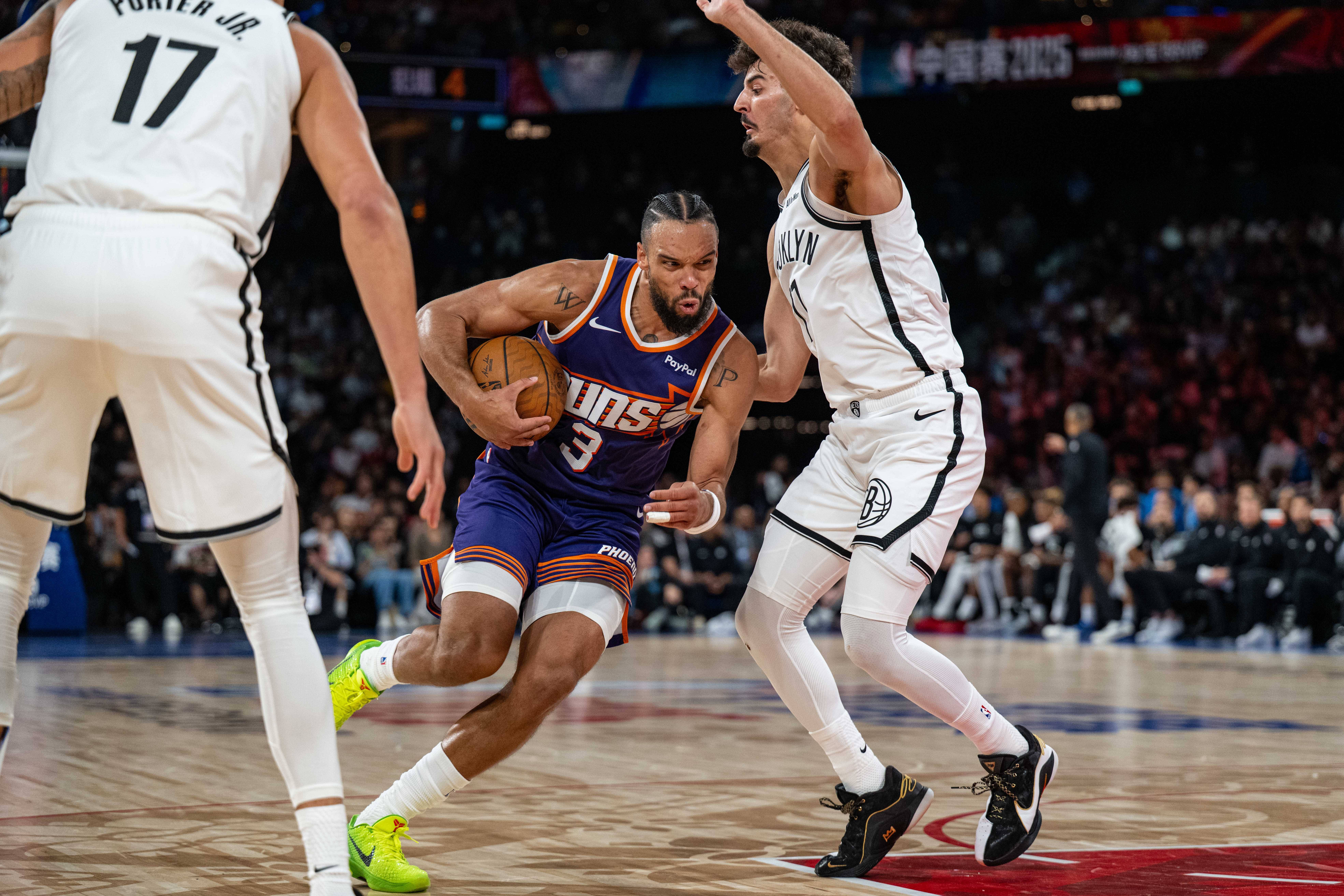 （体育）篮球——NBA季前赛：太阳胜篮网