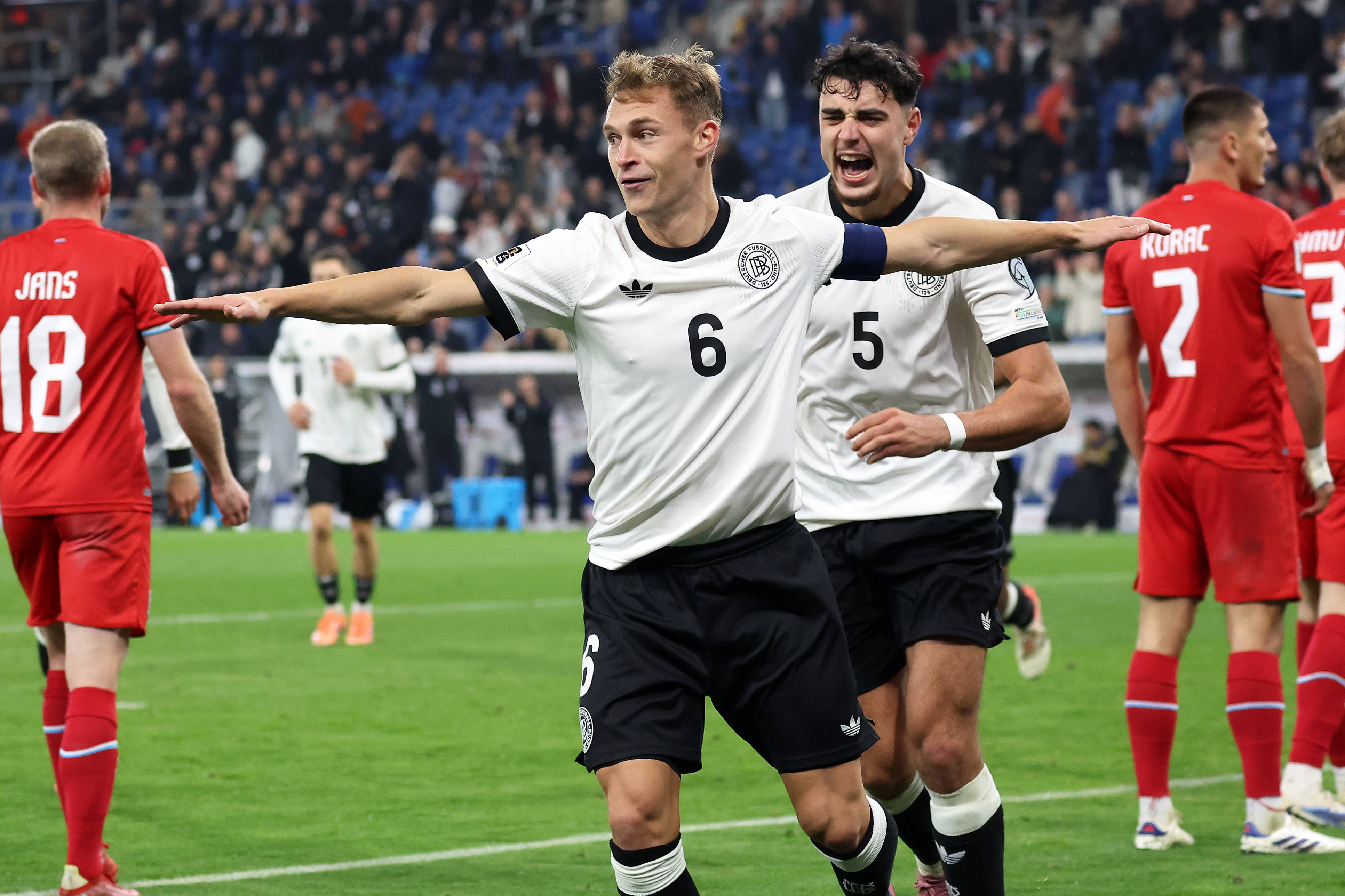 （体育）足球——世界杯预选赛：德国胜卢森堡