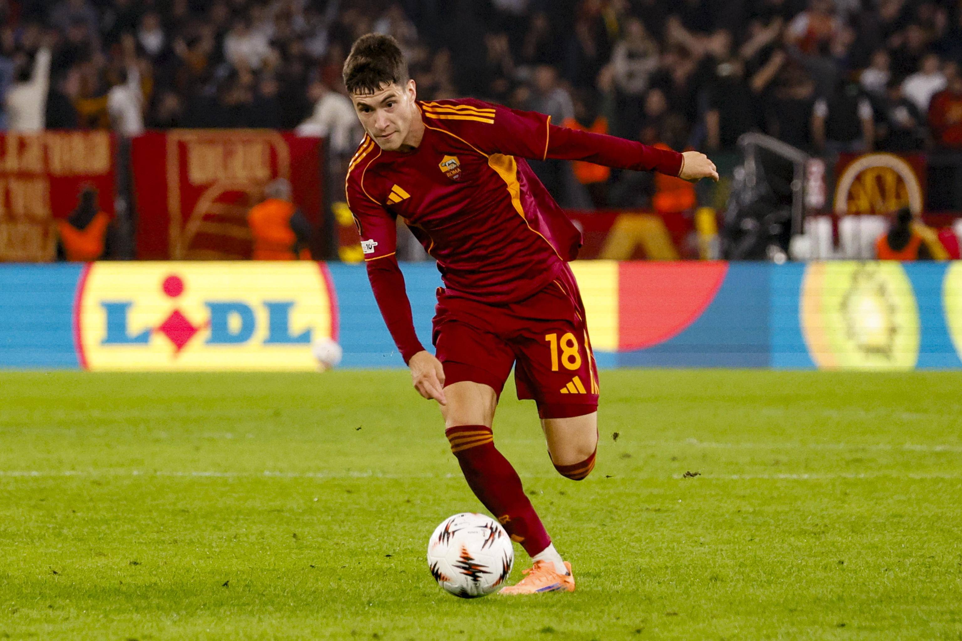 （外代二线）足球——欧罗巴联赛：比尔森胜利胜罗马